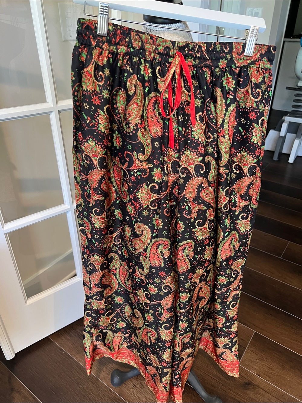 Women’s Paisley Print Palazzo Pants